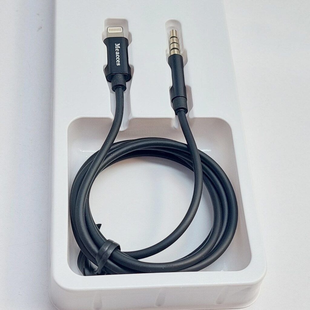 آیفونAUX Meacces MA12