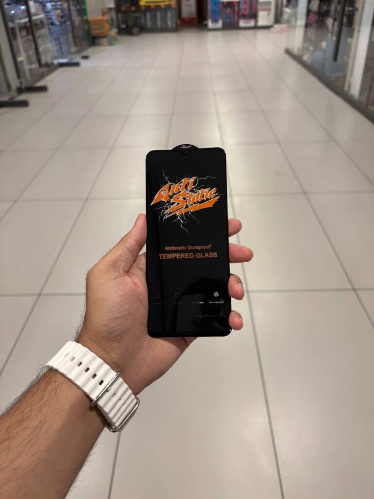 گلس آنتی استاتیک